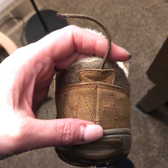 Caterpillar women's shoes size 9 1/2 - Picture 4 of 4